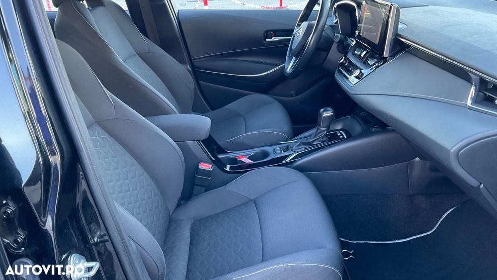 Toyota Corolla 1.8 HSD TS Dynamic - 23