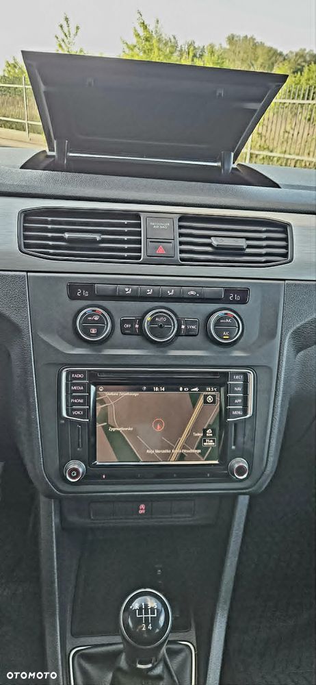 Volkswagen Caddy - 9