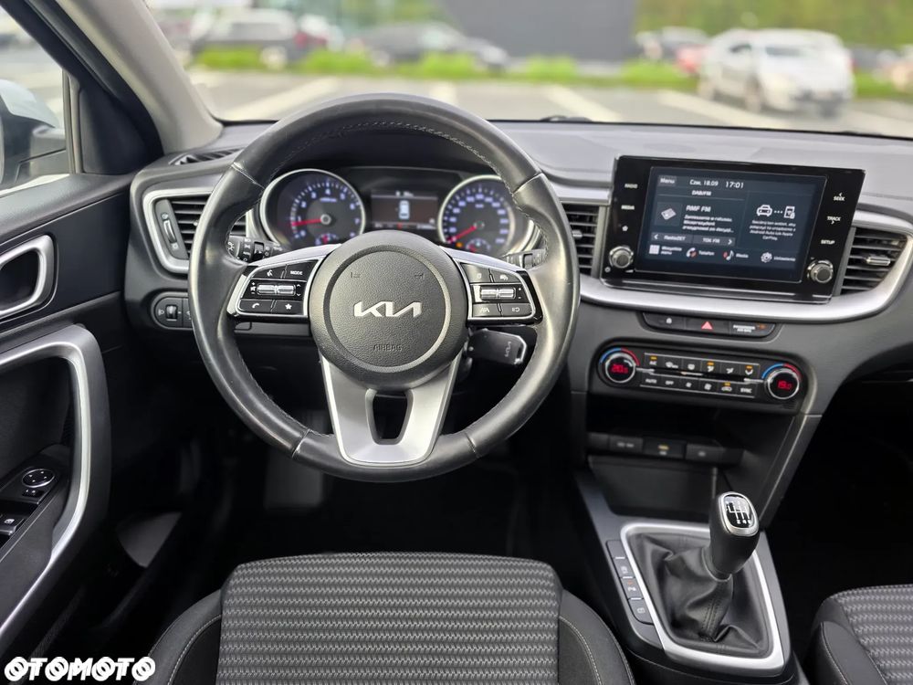 Kia Ceed 1.5 T-GDI L Business Line - 18