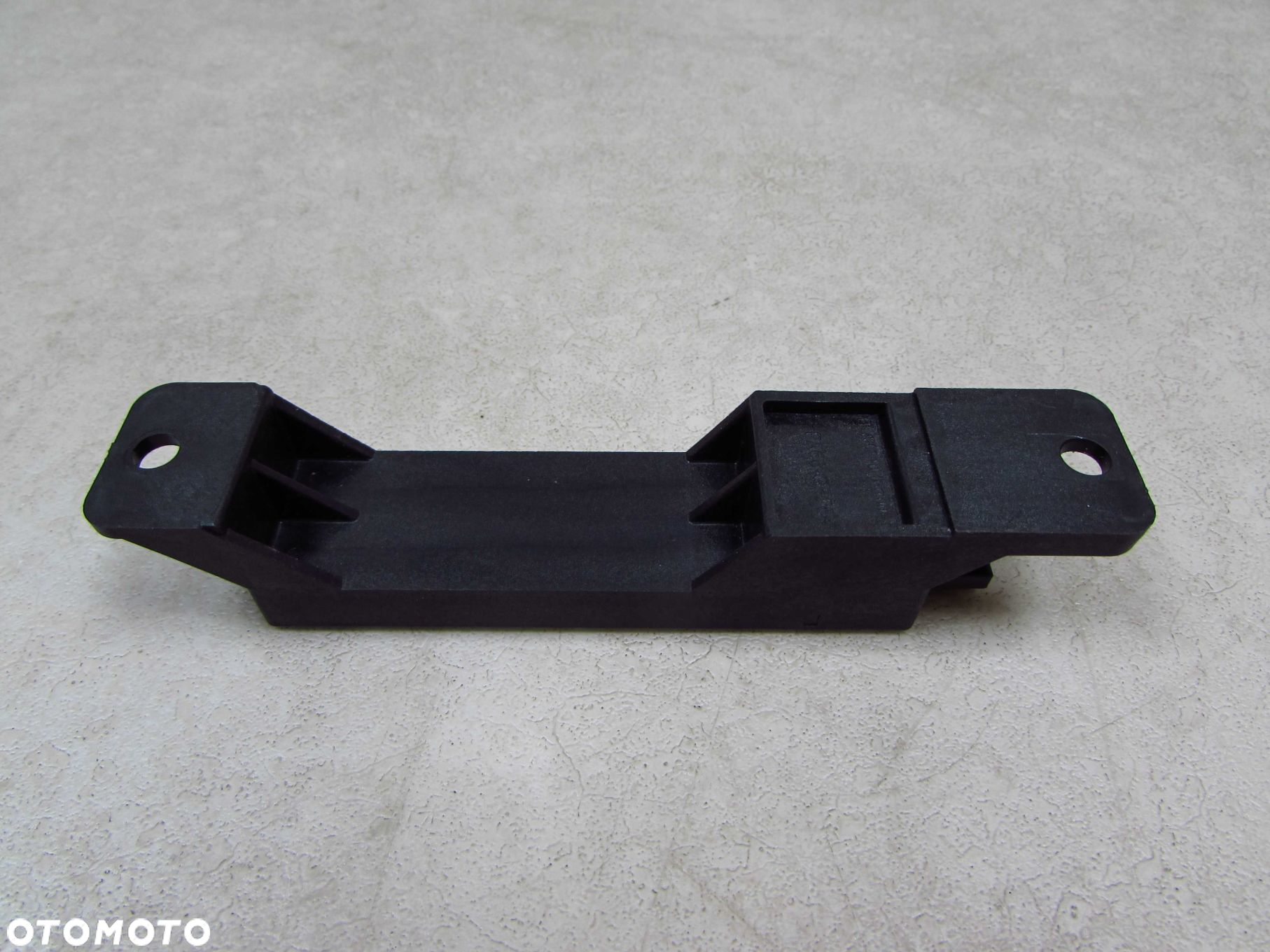 JEEP GRAND CHEROKEE WK2 MODUL WZMACNIACZ ANTENA KEYLESS 04725857AA - 2