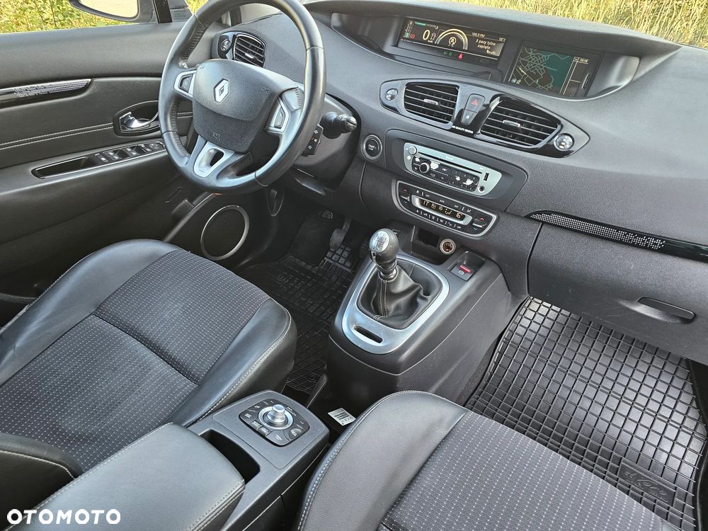 Renault Scenic - 11