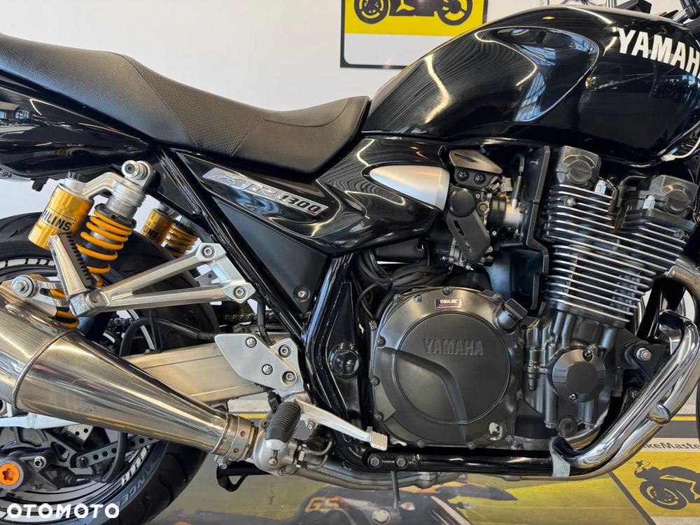 Yamaha XJR - 14