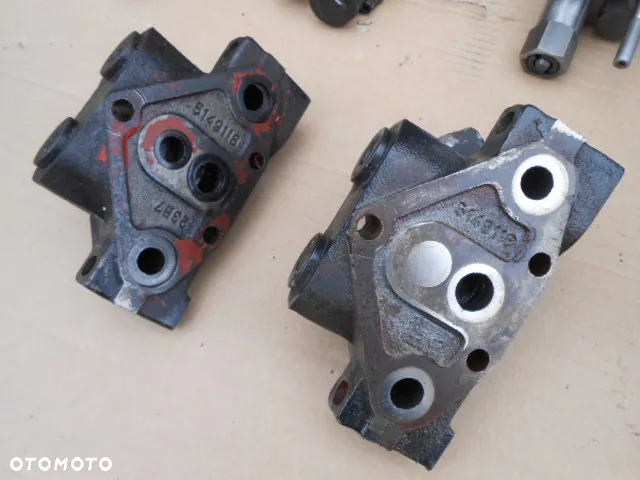 Rozdzielacz blok zaworowy sekcja zawór Case New Holland TM140 - 11