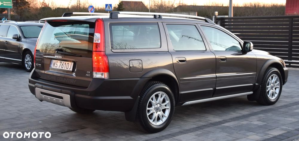 Volvo XC 70 D5 AWD Summum - 4
