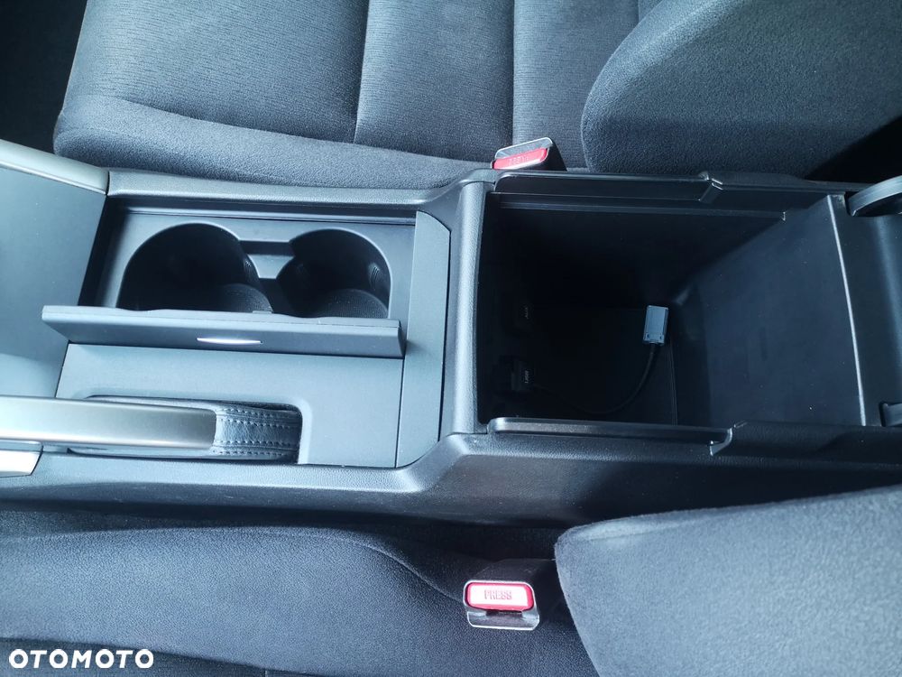 Honda Accord 2.0 Lifestyle - 19