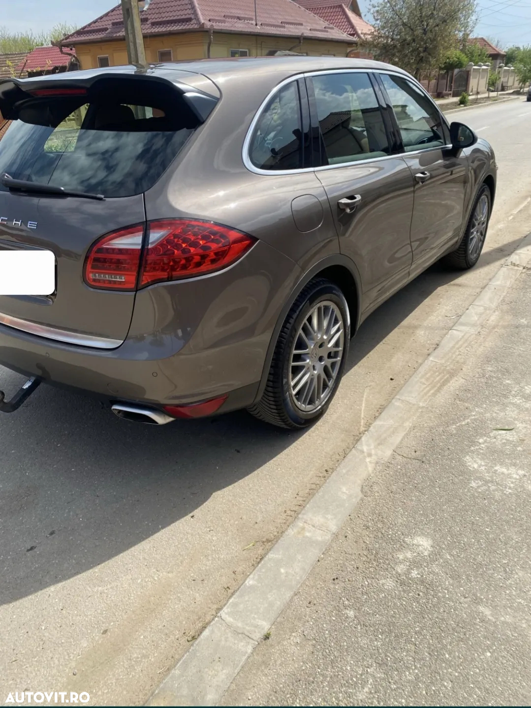 Porsche Cayenne - 5