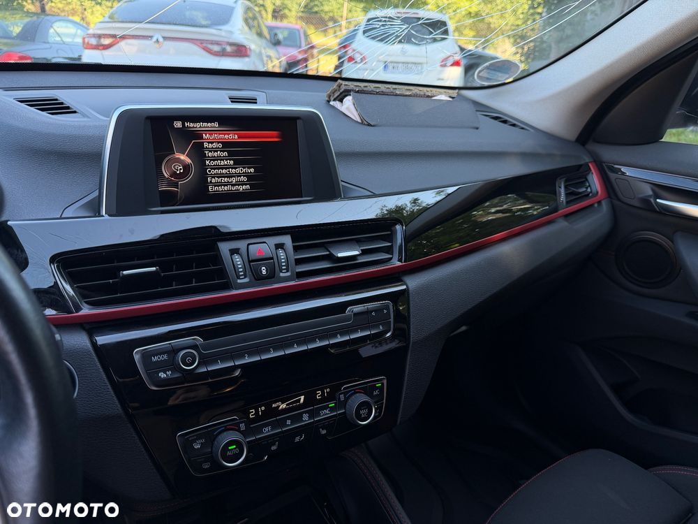 BMW X1 xDrive20i Sport Line - 18