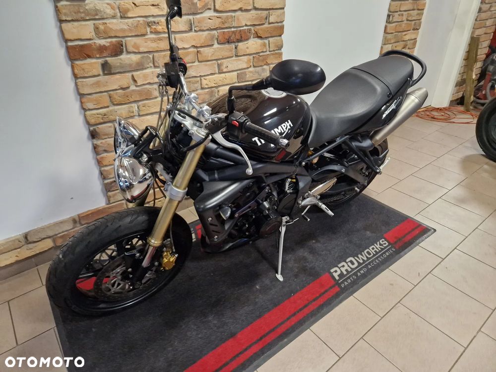 Triumph Street Triple - 5