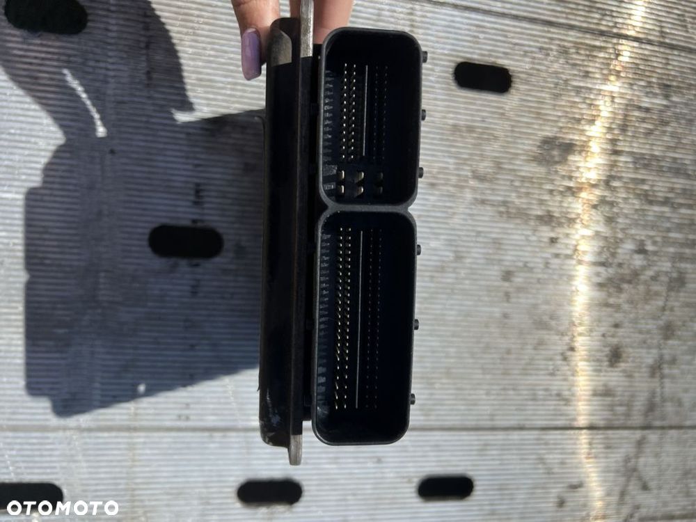 Mercedes w211 w 211 sterownik silników komputer a2710104245 - 2