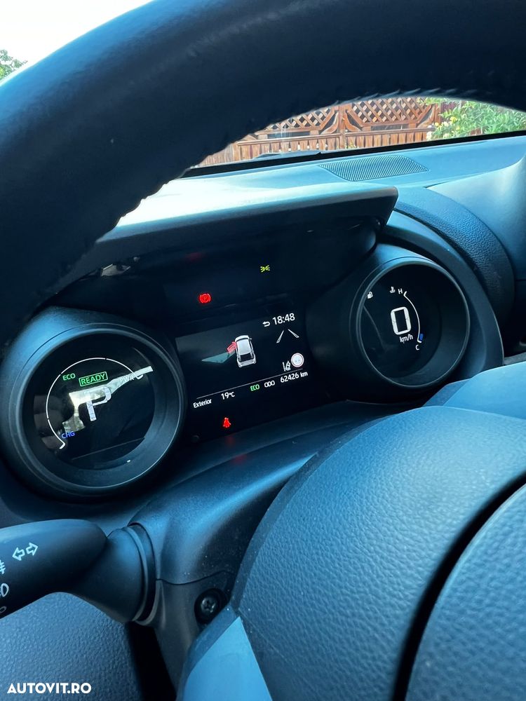 Toyota Yaris Cross - 13