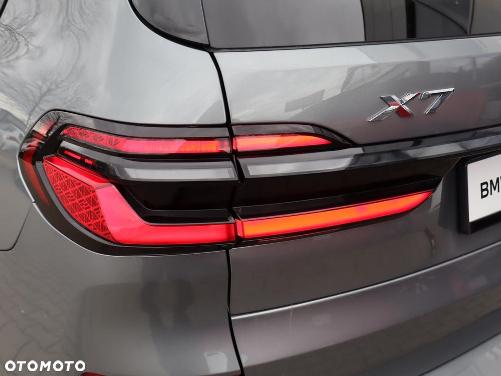 BMW X7 - 29