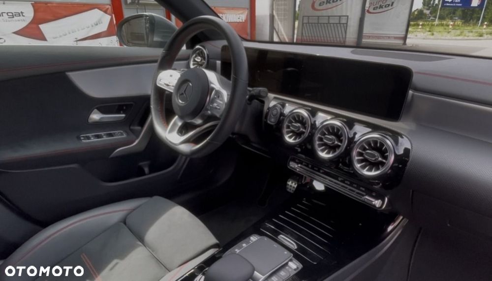 Mercedes-Benz CLA - 17