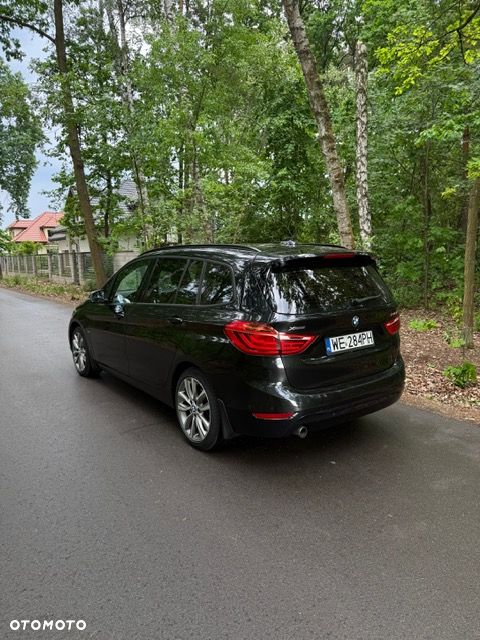 BMW Seria 2 218d xDrive Sport Line - 7