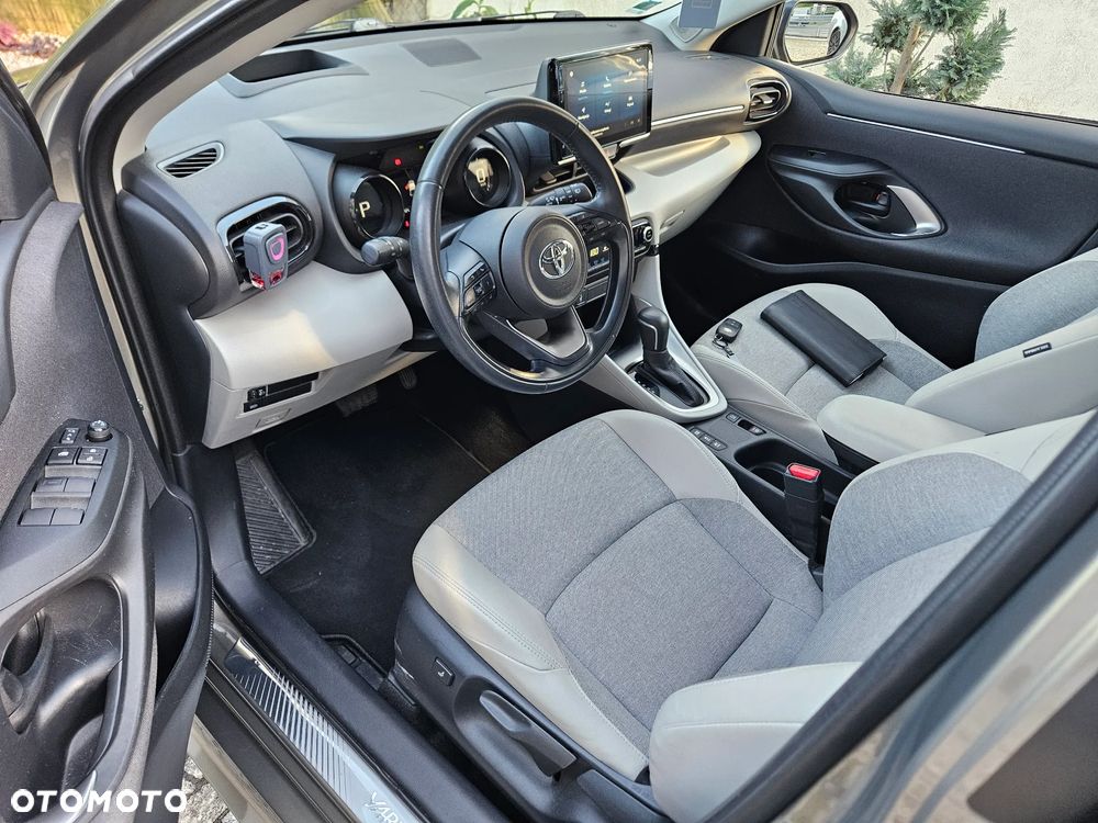 Toyota Yaris - 11