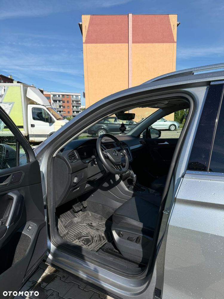 Volkswagen Tiguan - 18