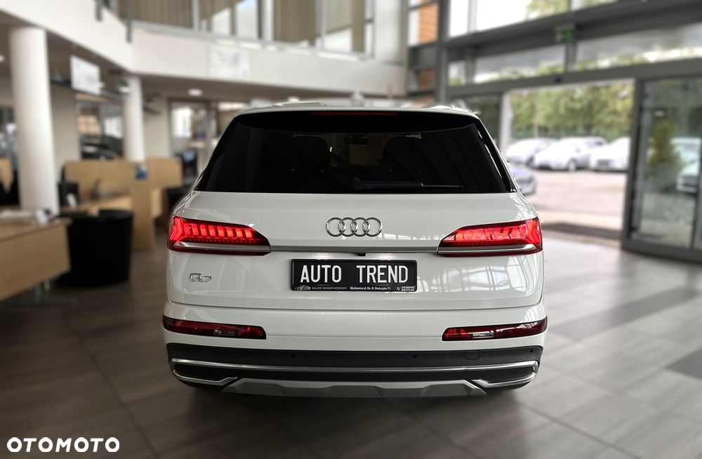 Audi Q7 - 6