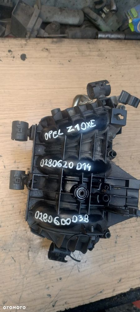 OPEL Corsa AGILA 1,0 12V  kolektor ssący 0280620014 - 1