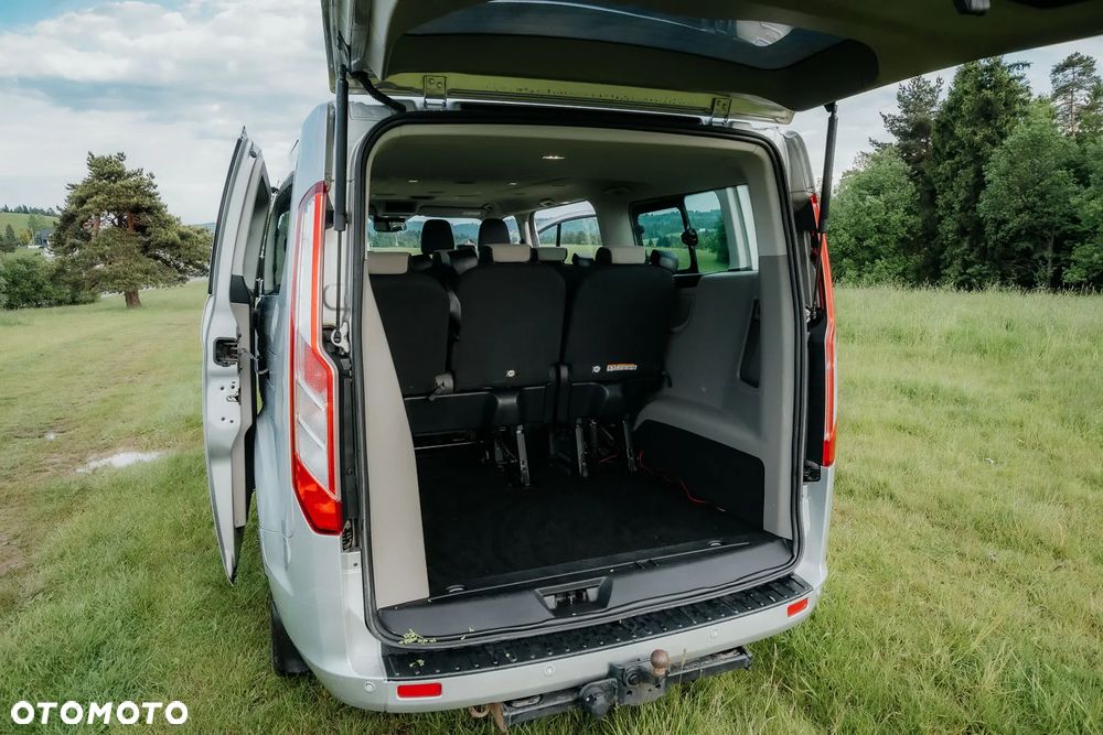 Ford Tourneo Custom 2.0 EcoBlue L2 Shuttle Bus Titanium - 10