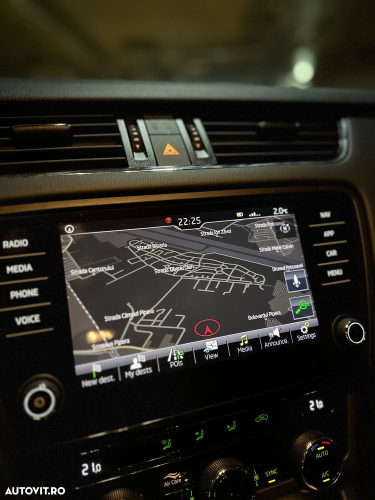 Skoda Octavia 1.6 TDI DSG Ambition - 18