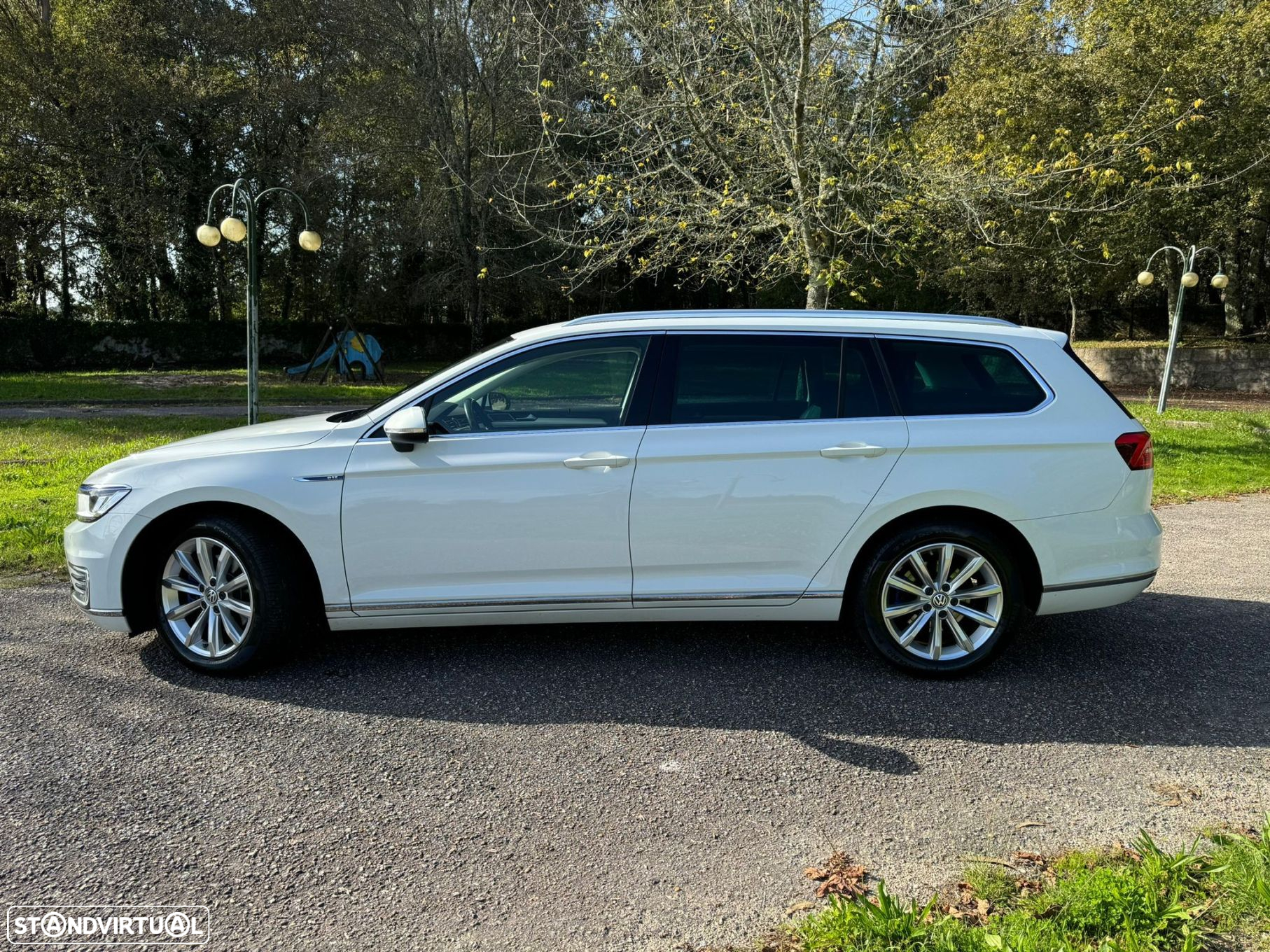 VW Passat 1.4 TSI GTE+ Plug-in - 12
