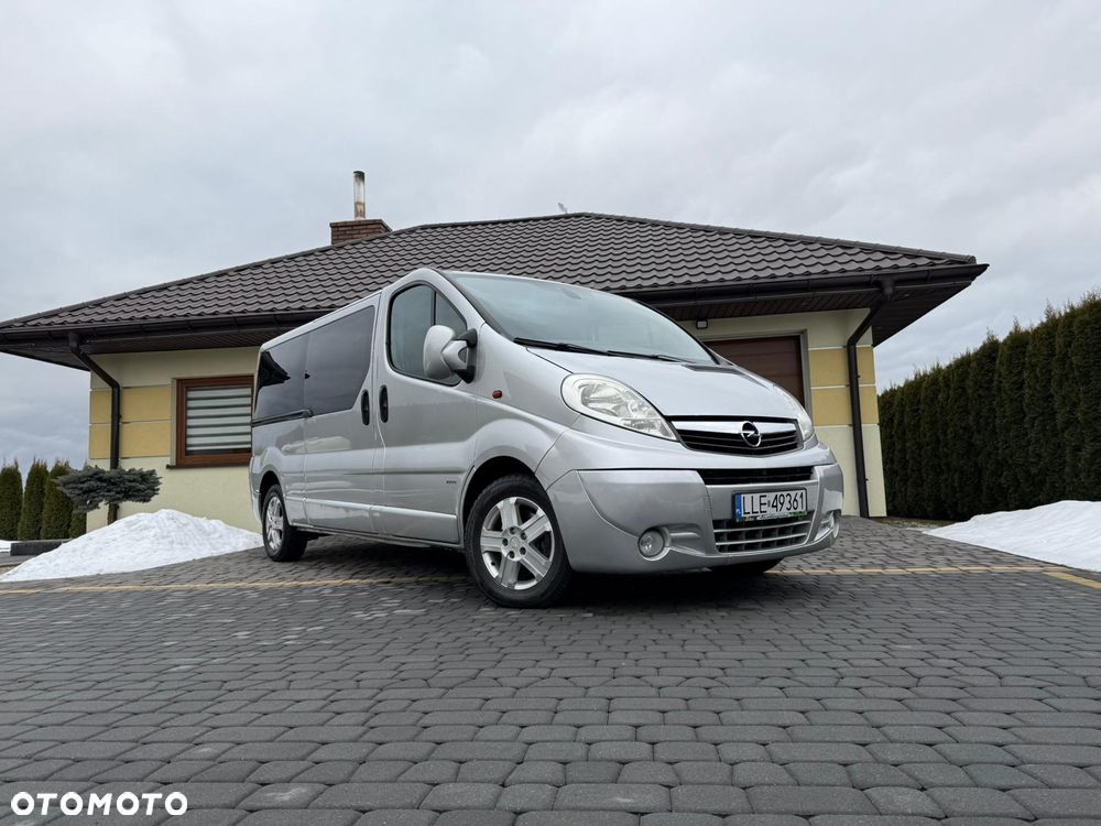 Opel Vivaro - 1