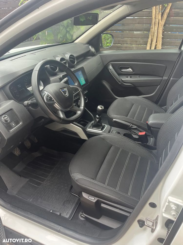Dacia Duster 2022 photo 4