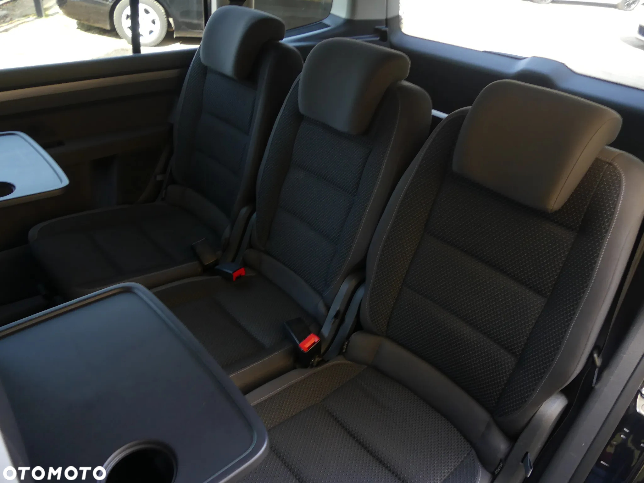 Volkswagen Touran 1.6 TDI DPF BlueMot Comfortline - 12