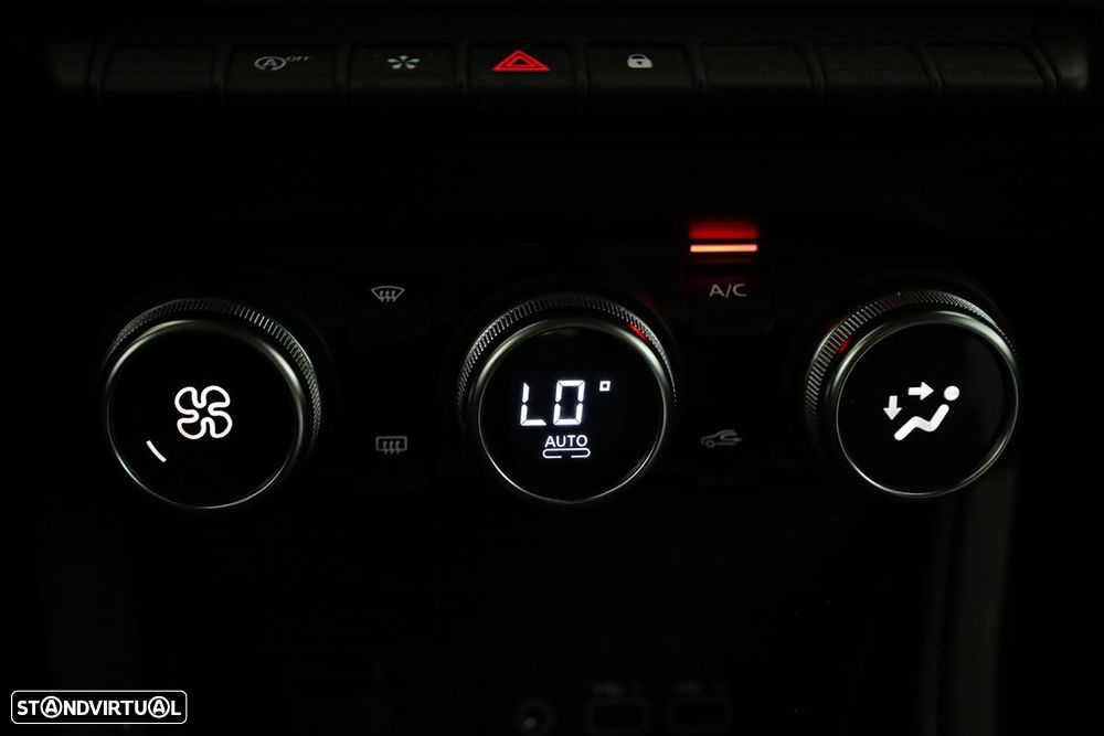 Renault Captur 1.0 TCe Techno Bi-Fuel - 13