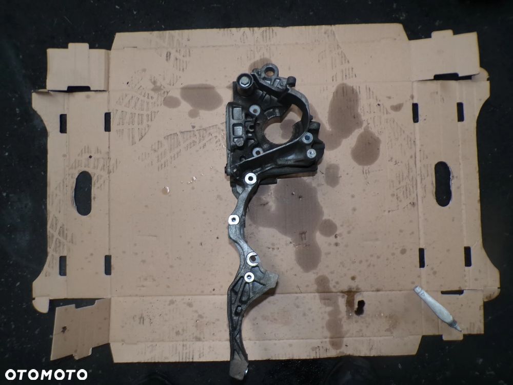 Łapa alternatora Passat Audi Skoda 1.6 2.0 TDI 04L903143B - 2