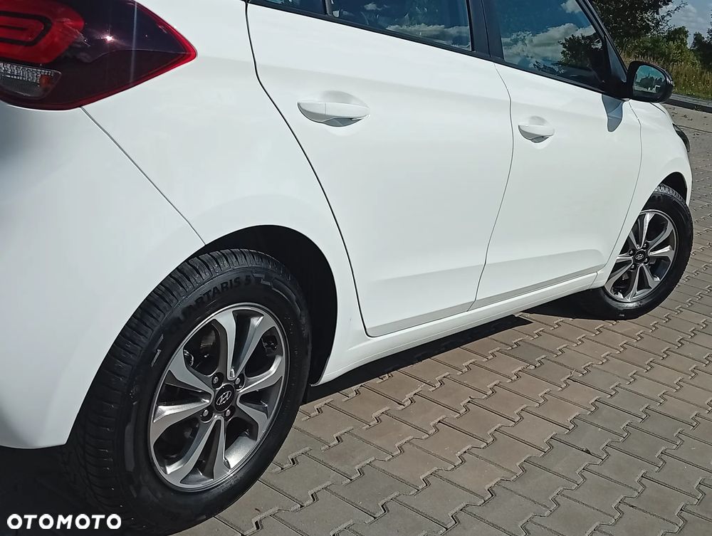 Hyundai i20 1.2 Passion - 22