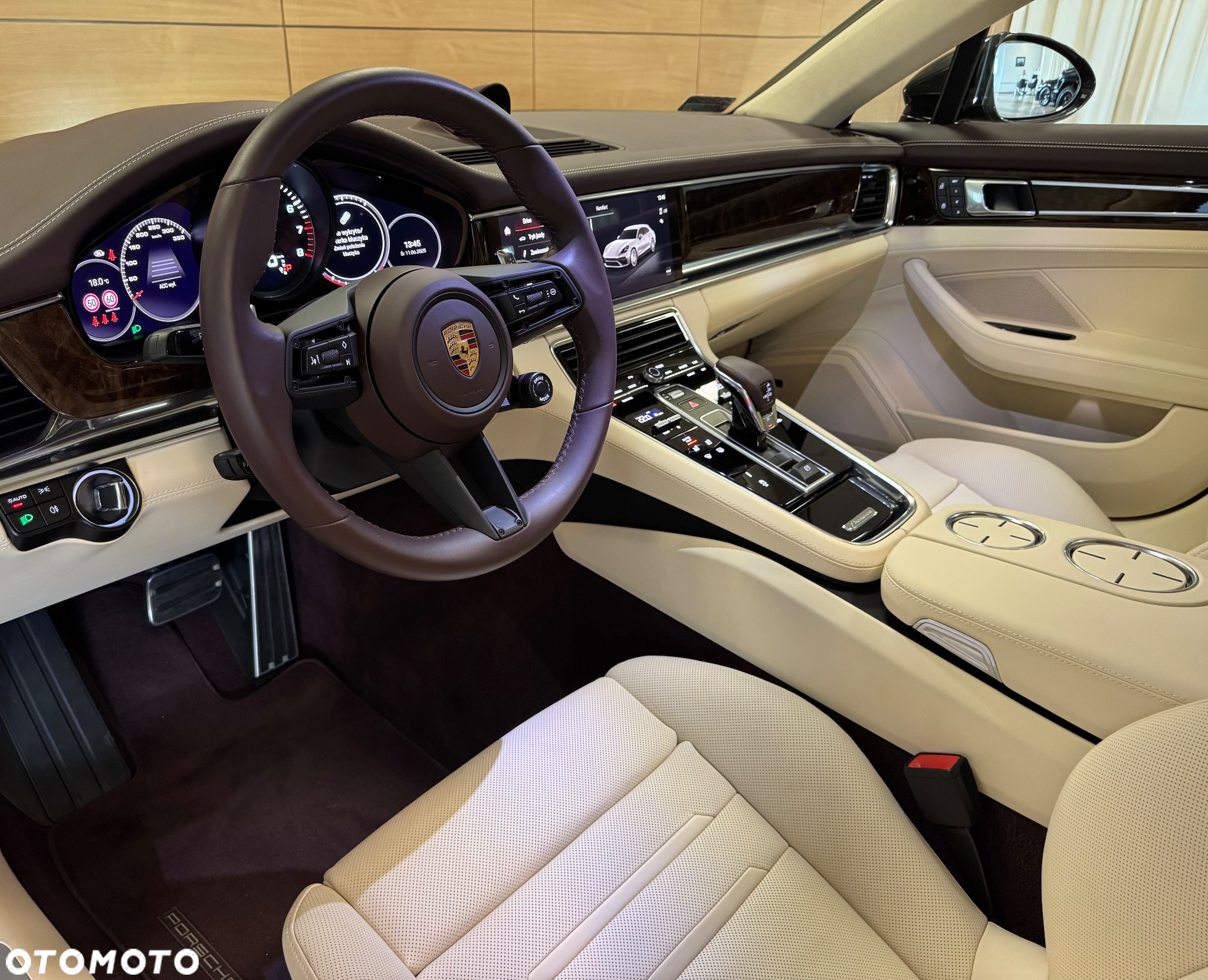 Porsche Panamera Turbo S Sport Turismo - 15