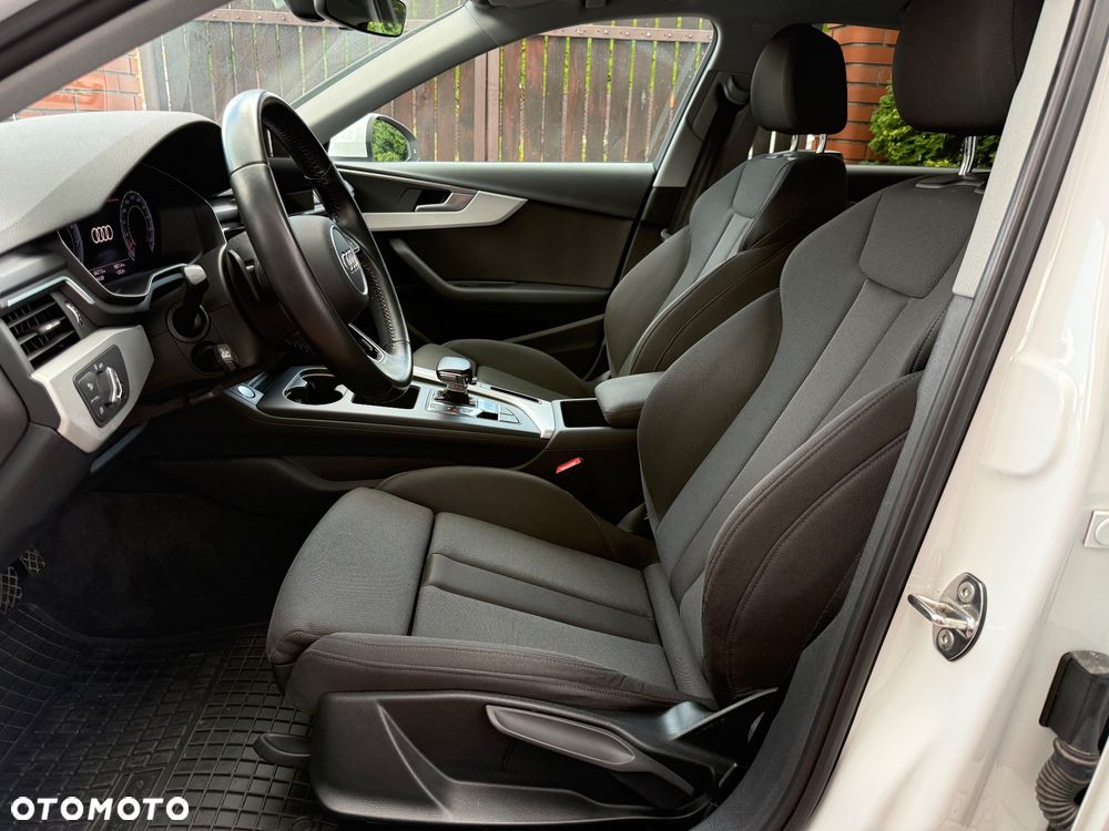 Audi A4 Limousine 35 TFSI Sport S tronic - 8