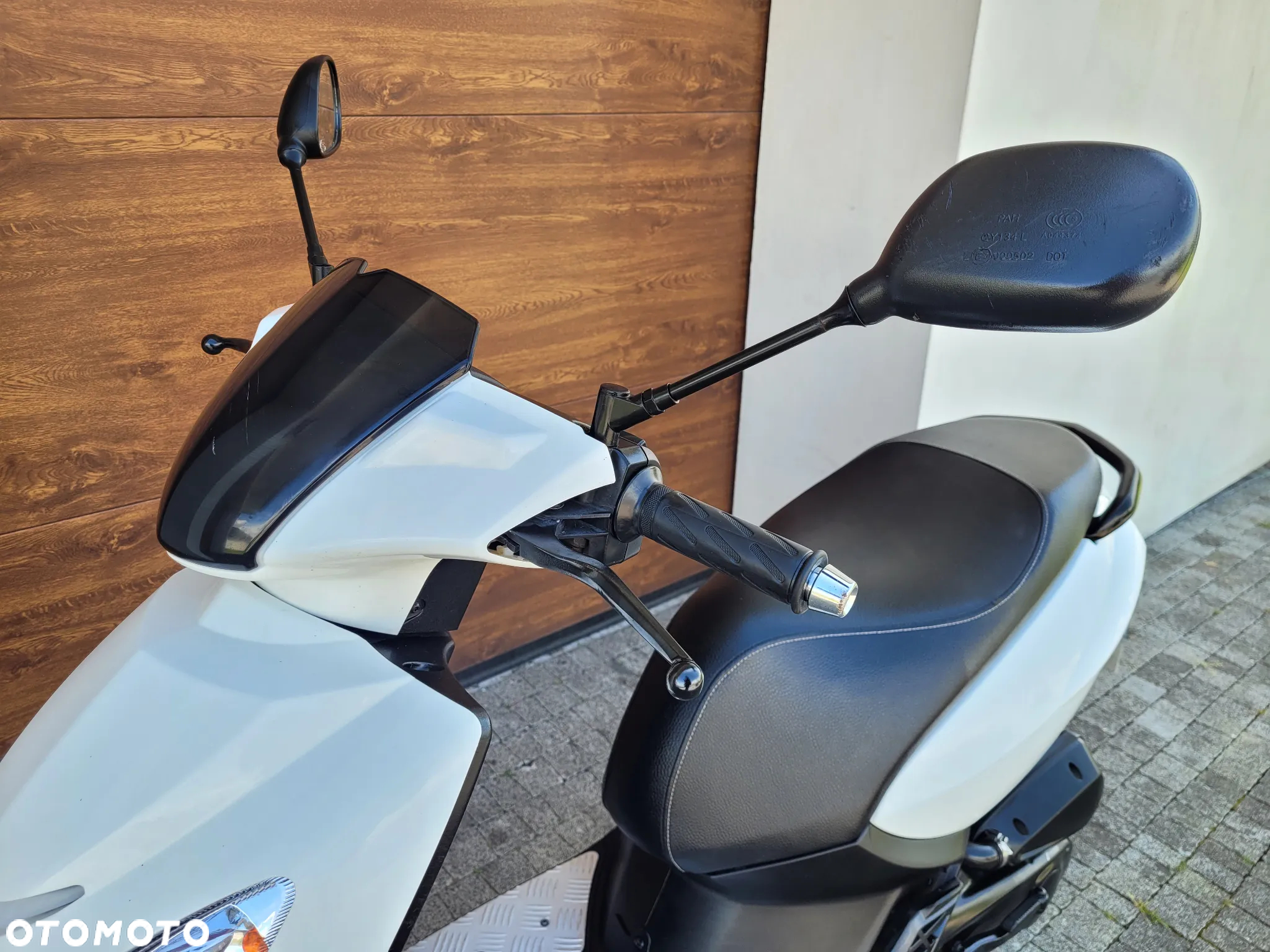 Peugeot Kisbee - 2