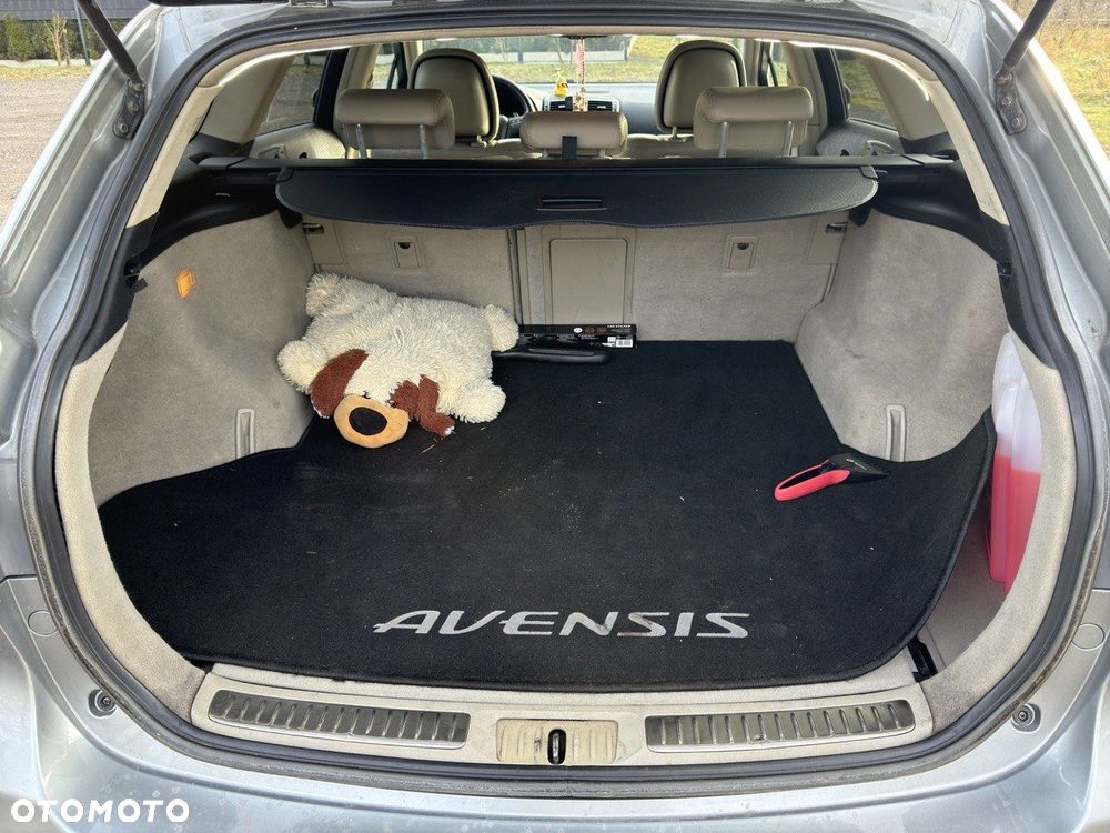 Toyota Avensis 2.0 Sol plus EU5 MS - 8