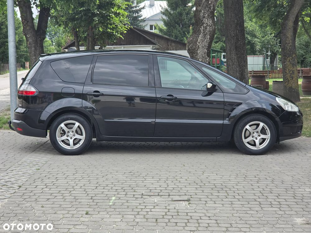 Ford S-Max - 18