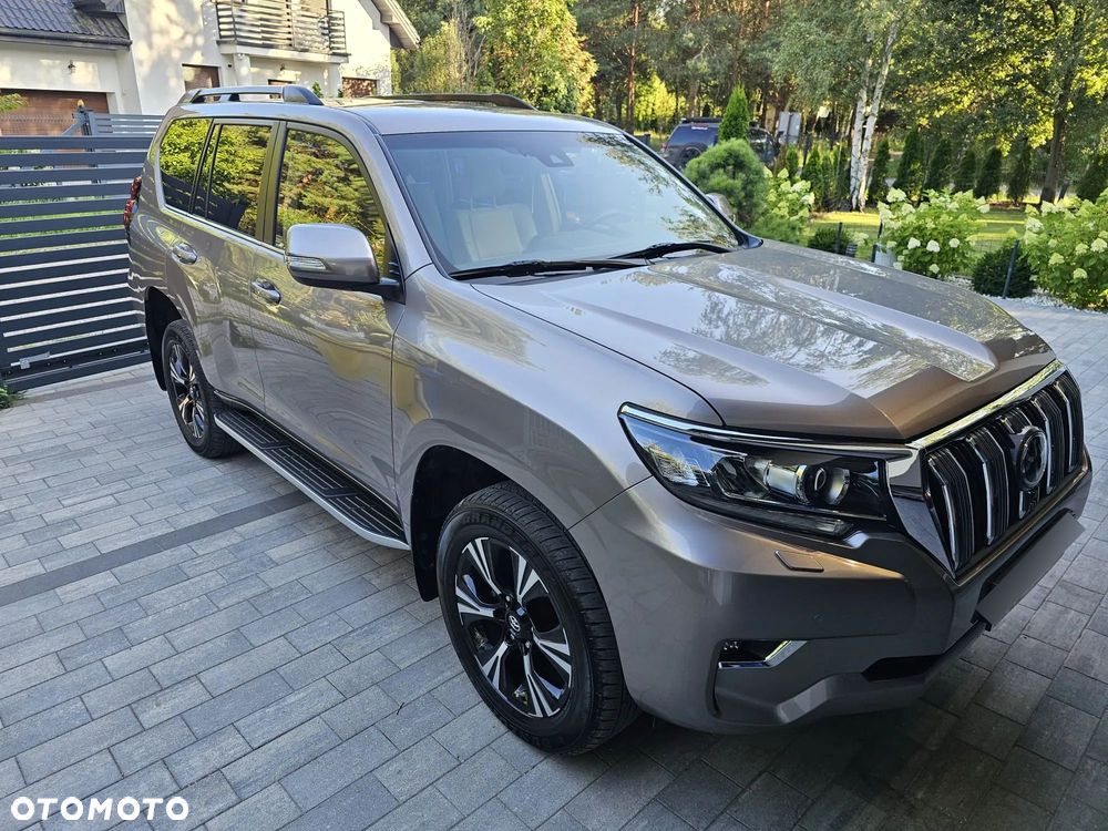 Toyota Land Cruiser LC 2.8 D-4D Invincible - 1