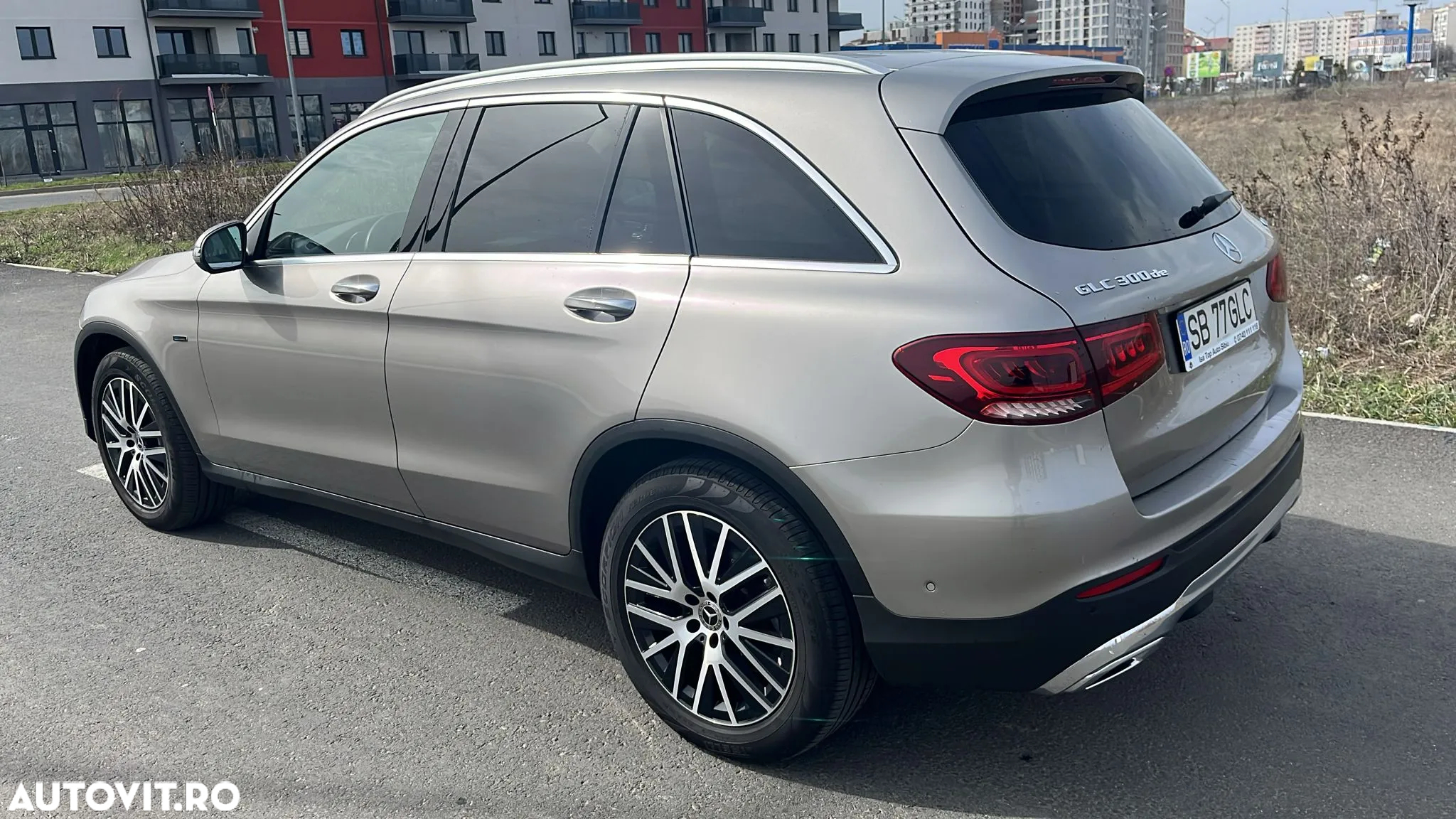 Mercedes-Benz GLC 300 de 4Matic 9G-TRONIC - 3