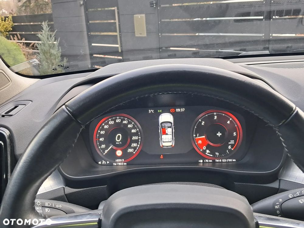 Volvo XC 40 D3 Momentum Pro - 27