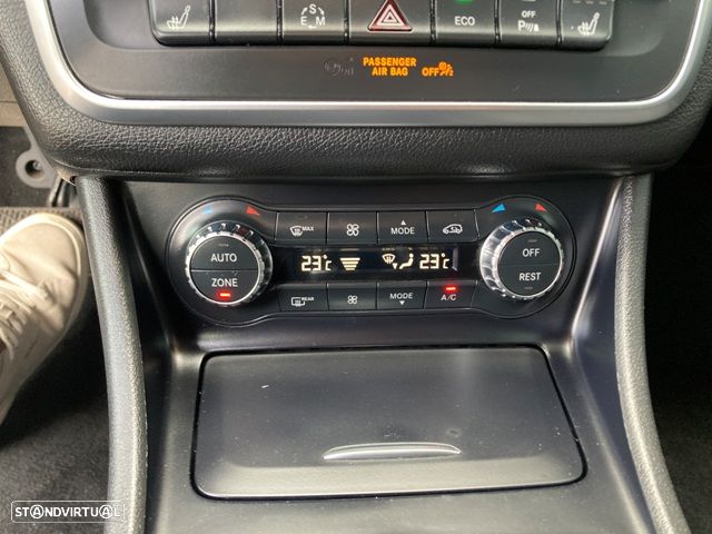 Mercedes-Benz GLA 220 d 4Matic 7G-DCT Urban - 29