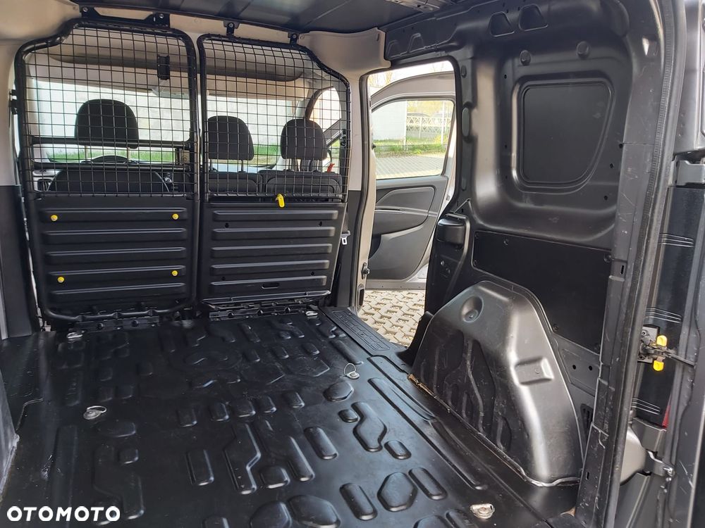 Fiat Doblo - 19