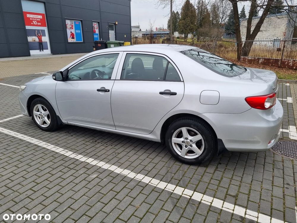 Toyota Corolla 1.6 Terra - 10