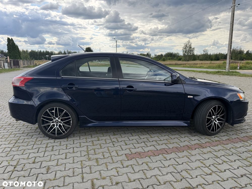 Mitsubishi Lancer 1.6 Invite - 4
