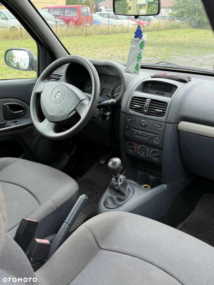 Renault Clio - 5