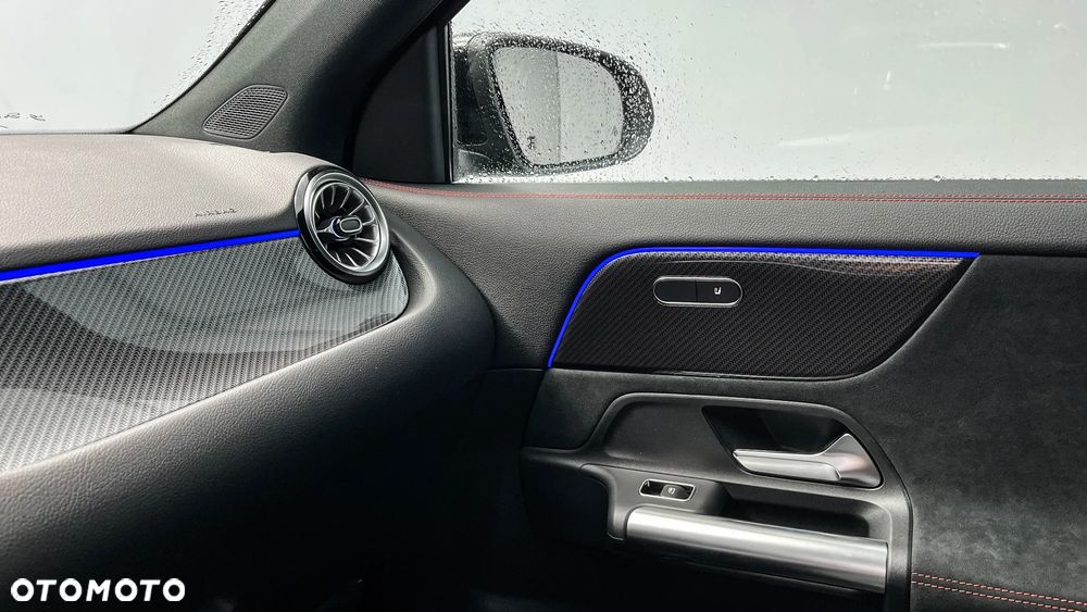 Mercedes-Benz GLA 200 mHEV AMG Line 7G-DCT - 12