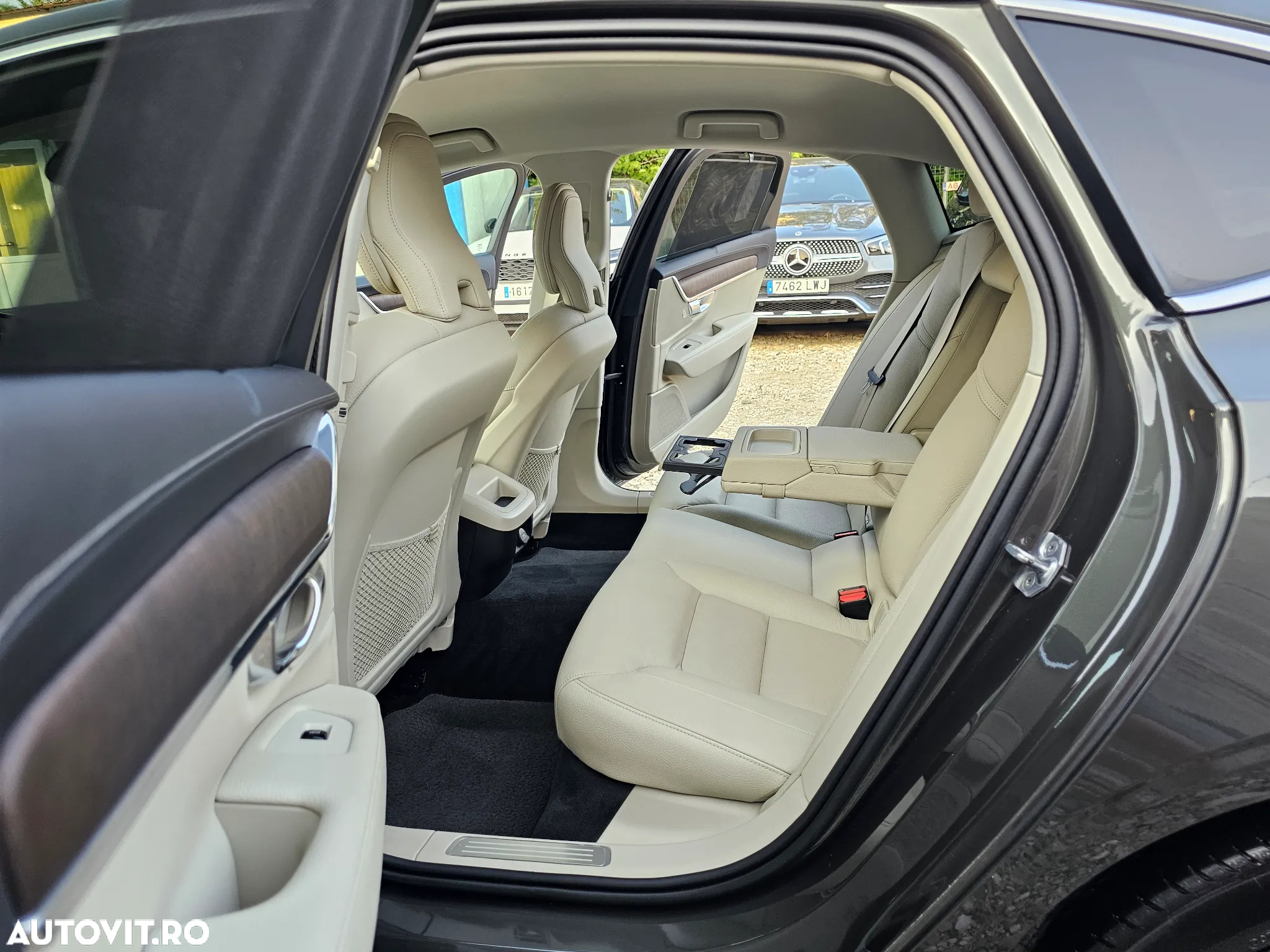 Volvo S90 D4 Inscription - 24