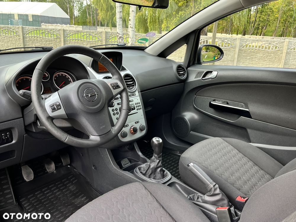 Opel Corsa 1.4 16V Active - 17