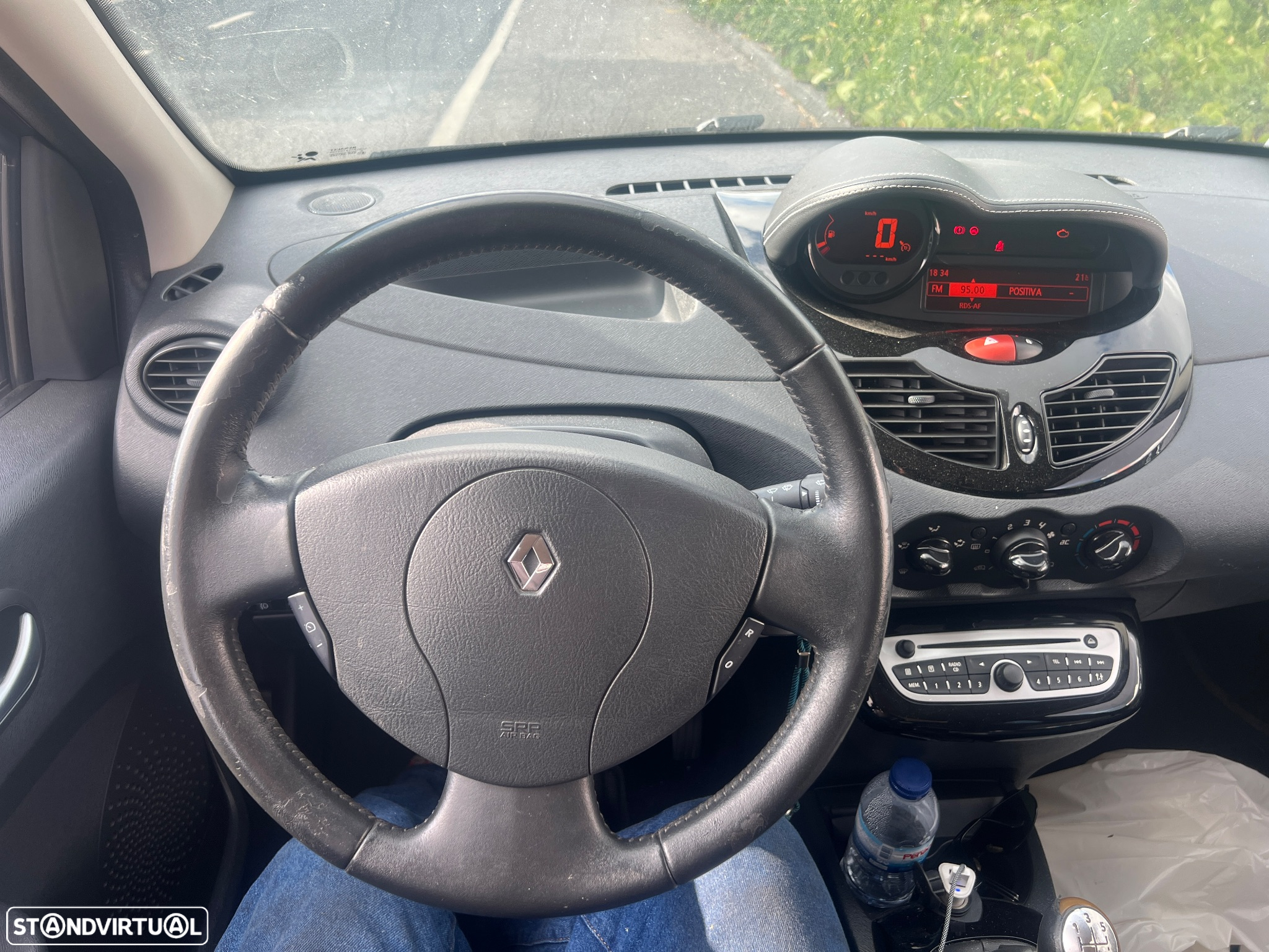 Renault Twingo dCi 85 Dynamique - 9