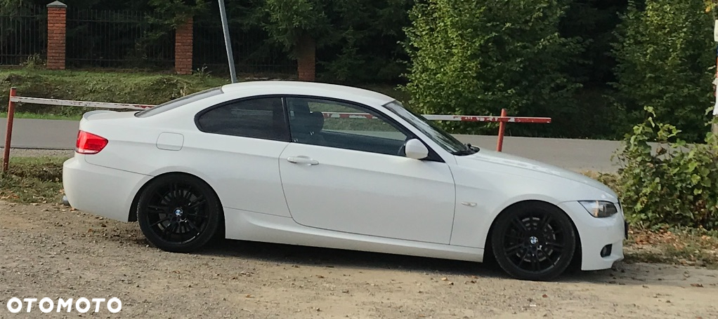 BMW Seria 3 335i Coupe - 2