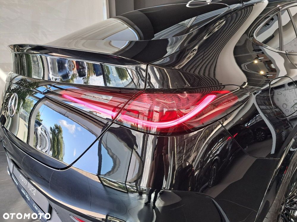 Mercedes-Benz GLC - 24