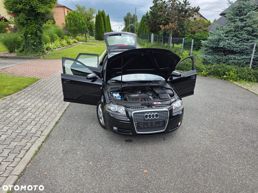 Audi A3 Sportback 2.0 FSI Ambiente - 4